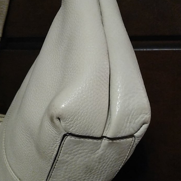 Coach - Picture 4 of 8